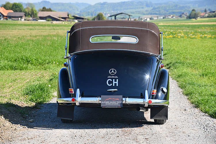 Mercedes 220 Cabriolet B_15(1)